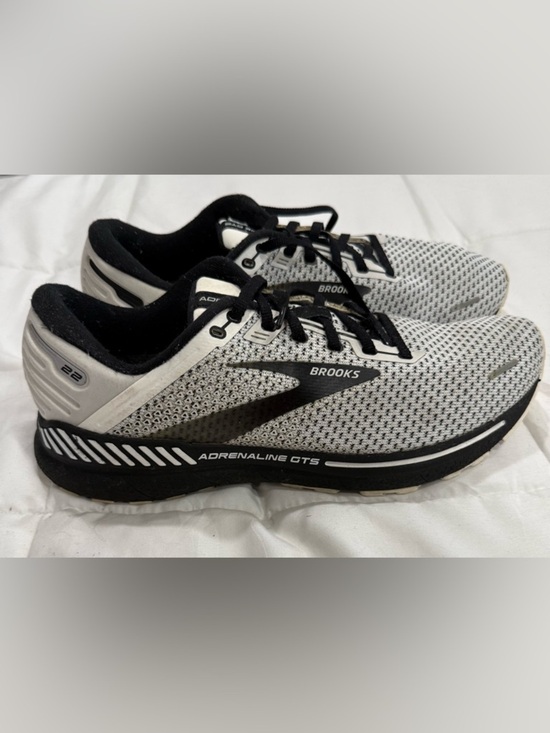 Brooks Adrenaline GTS Men\'s Running Shoes - Black & White main image 4